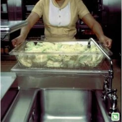 Rubbermaid Polycarbonate Colander Food Storage Box (6-Pack) -Home Furnishing Store 745876 w DetailedProductView4 Lg